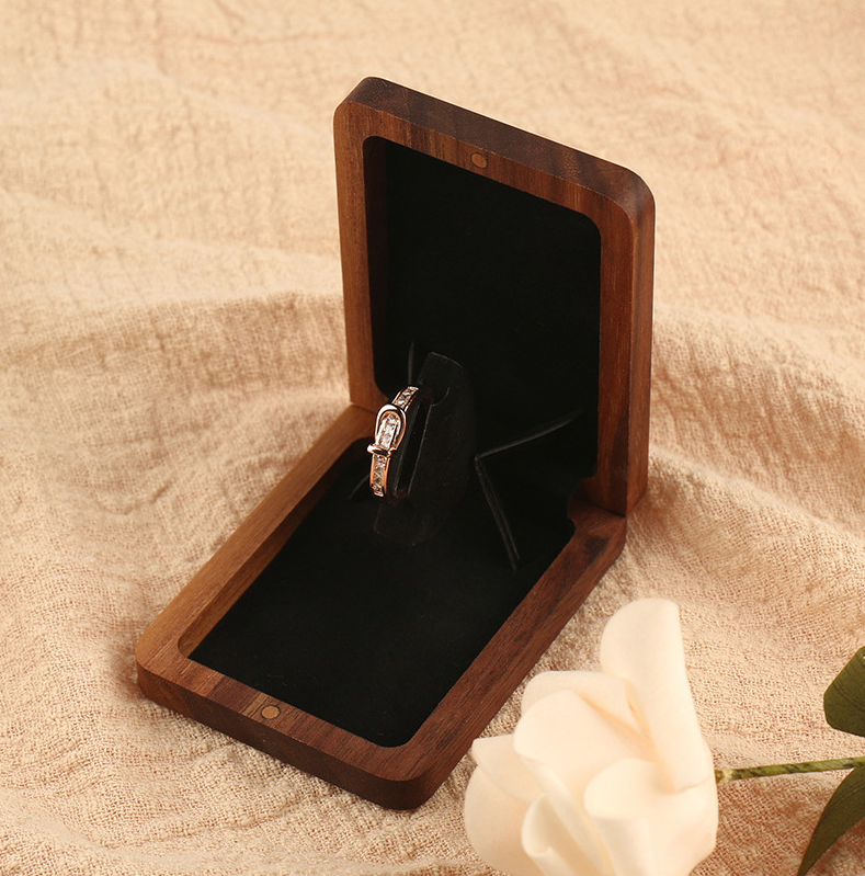 Promise Rotating Ring Box